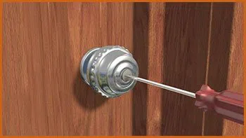 Village Locksmith Store Kansas City, MO 816-425-3480 - 7-door-unlock